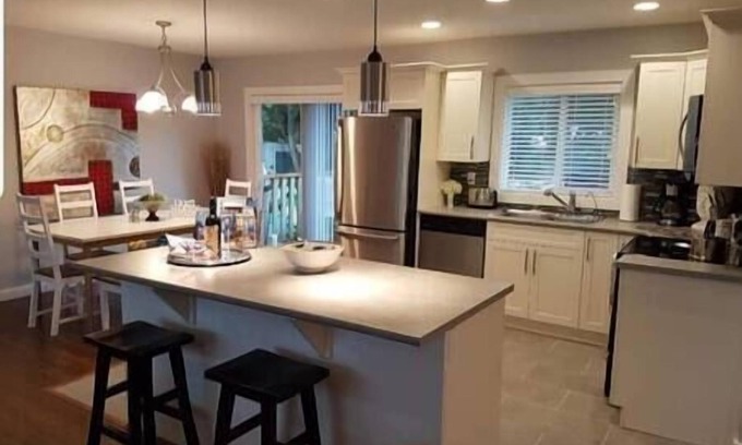 Central Okanagan House | Downtown Central Capri Home in Kelowna