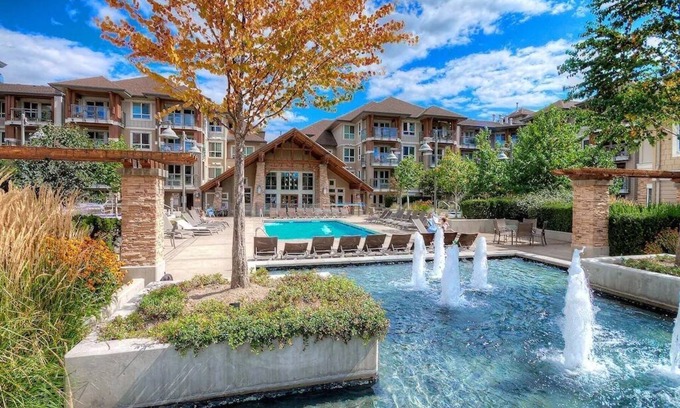 North End Condo | Downtown Condo Resort by the Beach