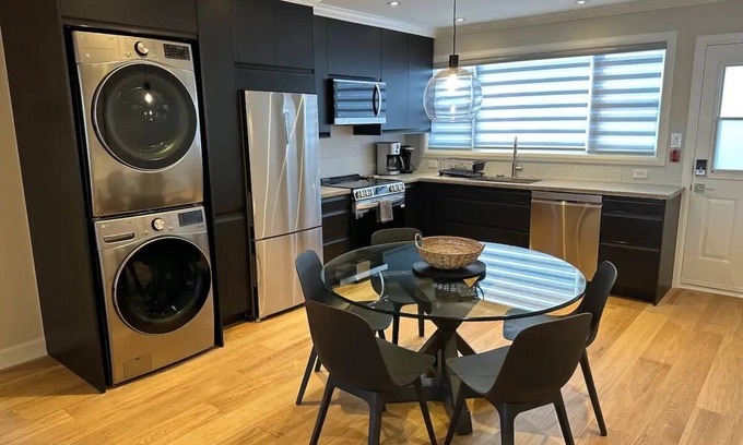 Hawkesbury Apartment | Executive 2 bedrooms 1200sf apartmentnn