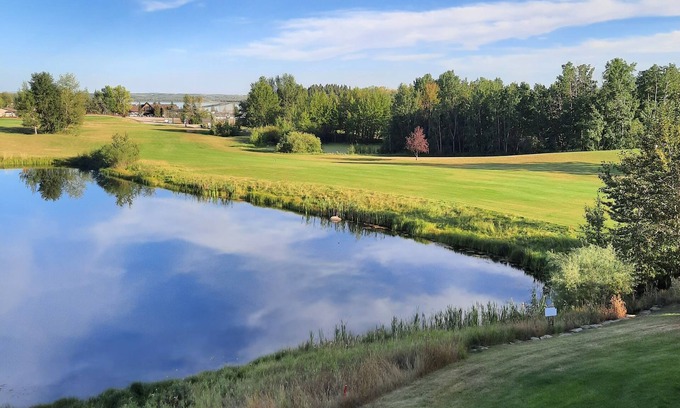 Torrington House | Fairway to Heaven at Pine Lake