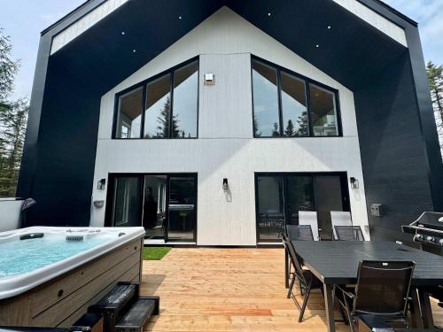 Shannon Ski Chalet | Famylia Spa Billard Foyer Dart Babyfoot