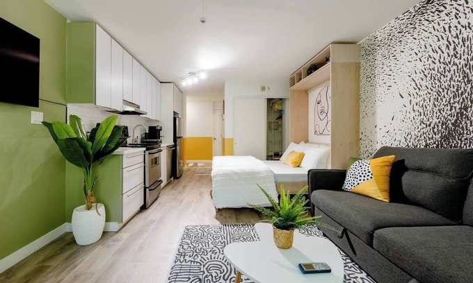 Downtown Eastside Apartment | Gastown Haven: Where History Meets Comfort
