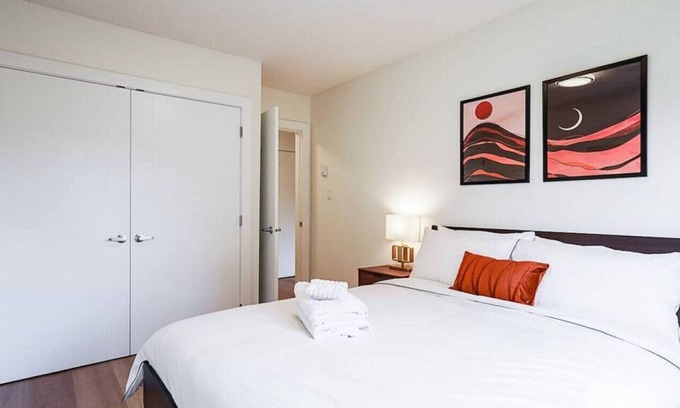 Surrey Apartment | Gateway Furnished Apartments Suite Twenty One