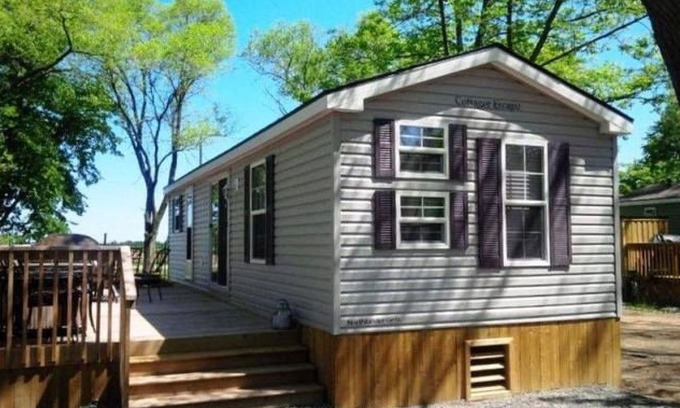 Niagara-on-the-Lake Cabin | Great Blue Resorts - Vine Ridge Resort - Niagara-on-the-Lake - 2 Bedroom Cottage 9