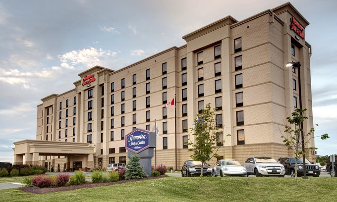 Dartmouth Hotel | Hampton Inn & Suites by Hilton Dartmouth - Halifax