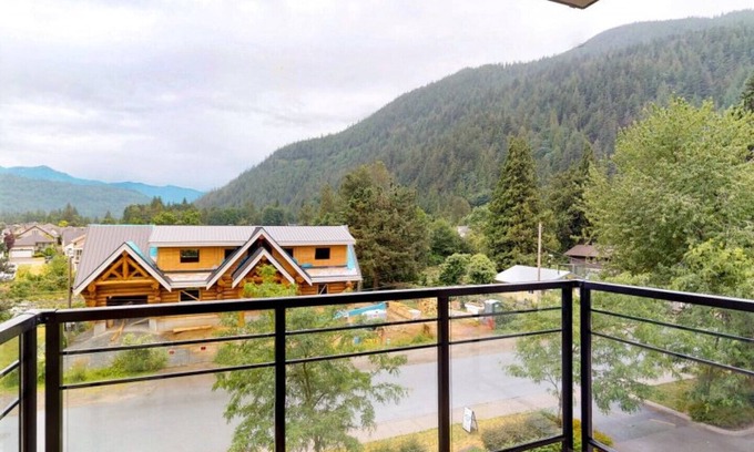 Harrison Hot Springs Apartment | Harrison Lake View Suites - Two Bedroom Lake View Suite 2