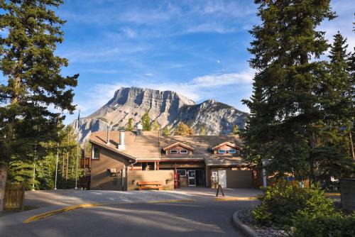 Banff Hostel | HI Banff Alpine Centre - Hostel