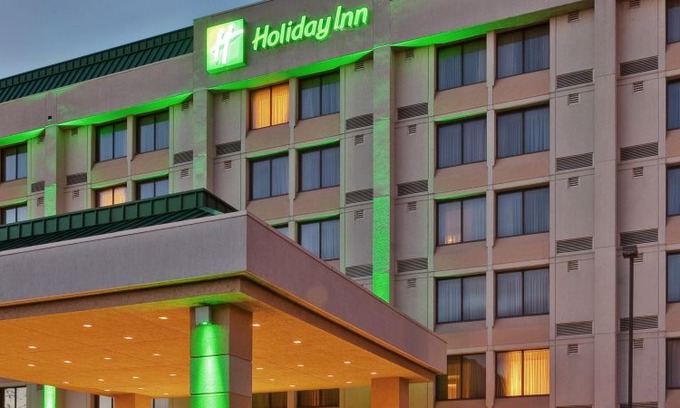 Sheridan Hotel | Holiday Inn Express & Suites Mississauga-Toronto Southwest, an Ihg Hotel