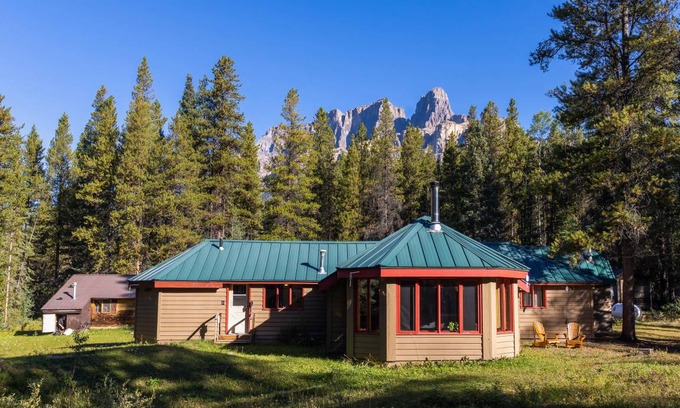 Castle Junction Hostel | Hostel ∙ 8 guests