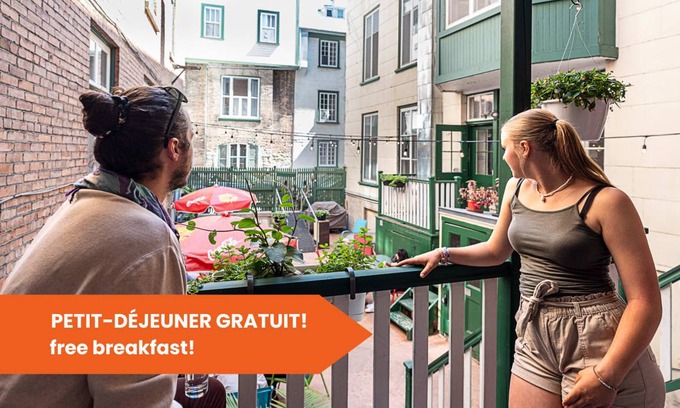 Vieux-Quebec-Cap-Blanc-colline Parlementaire Hostel | Hostel ∙ 8 guests