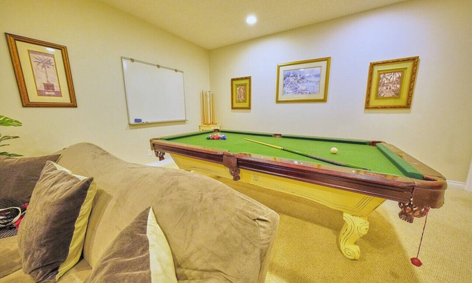 Arbour Lake Condo | Hot Tub, Pool & Ping Pong Tables w/Backyard & BBQ