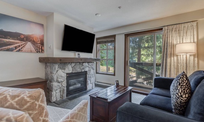 Upper Village Hotel | Hotel ∙ 2 bedrooms ∙ 6 guests