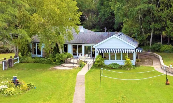 South Bruce Peninsula House | House ∙ 4 bedrooms ∙ 11 guests