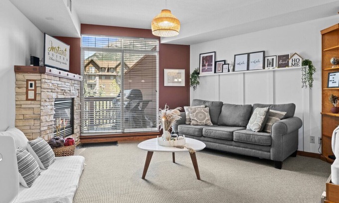 Canmore Condo | ⭐️InstantSuites-Romantic Mt. View Suite|Banff⭐️