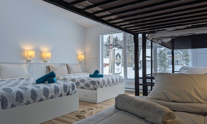 Saint-David-de-Falardeau Hostel | L'Auberge du Yéti