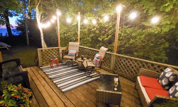 Central Huron Cottage | Lakefront Haven Beachfront escape-Private Steps