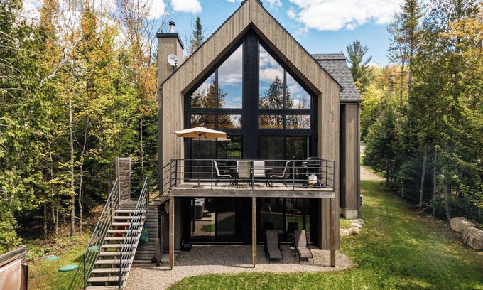 Chertsey Ski Chalet | Lakefront Nature Haven with Serene Spa