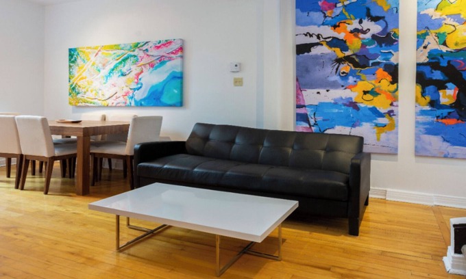 Shaughnessy Village House | Large Downtown Townhouse on 2 Levels - Sleeps 6 ⭐ - 1 month or more stays