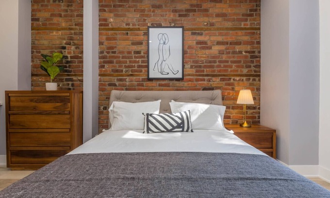 Mile End Condo | Lofts du Parc Lahaie - Mile End - Modern Luxury Studio Apt 204