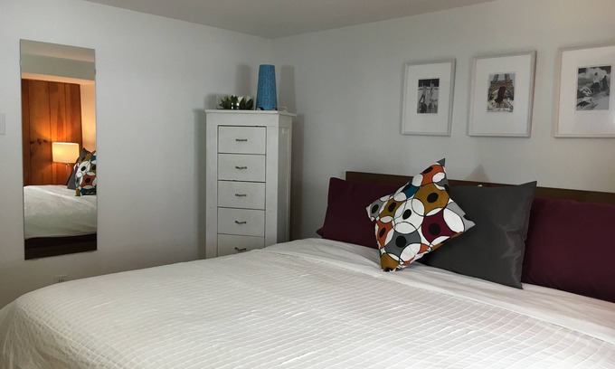 Marpole Apartment | Lovely character suite, in very convenient, lush, West Side Neighbourhood