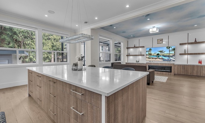 Newton House | Luxury Spacious House