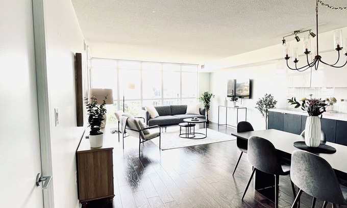 Wellington Place Condo | Luxury Toronto Condo by CN Tower