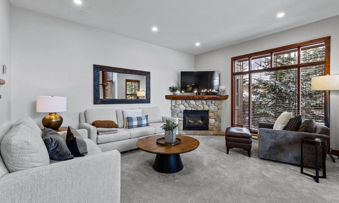 Sun Peaks House | Magnificent multi level 3 bedroom + den townhouse, close to Morrisey lift