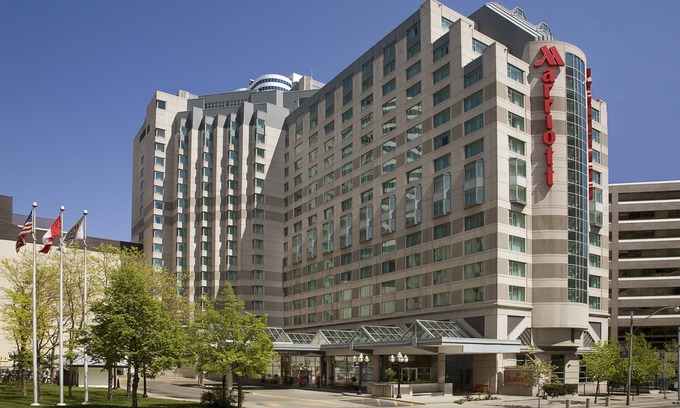 Bay Street Corridor Hotel | Marriott Downtown at CF Toronto Eaton Centre