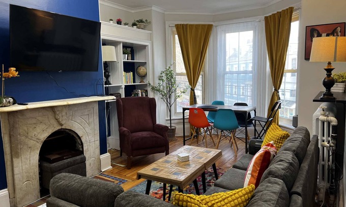 South End Apartment | Modern Amenities, Historic Charm, 4-Bdrm Retreat