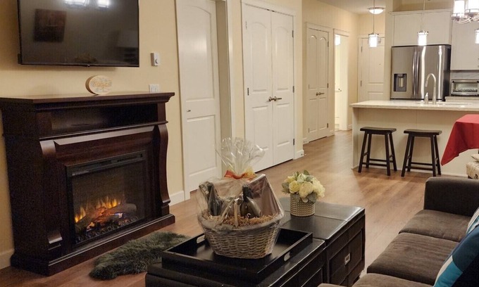 Willoughby Condo | Modern & Comfy 2 bedroom Condo in Langley | Close to Highway 1