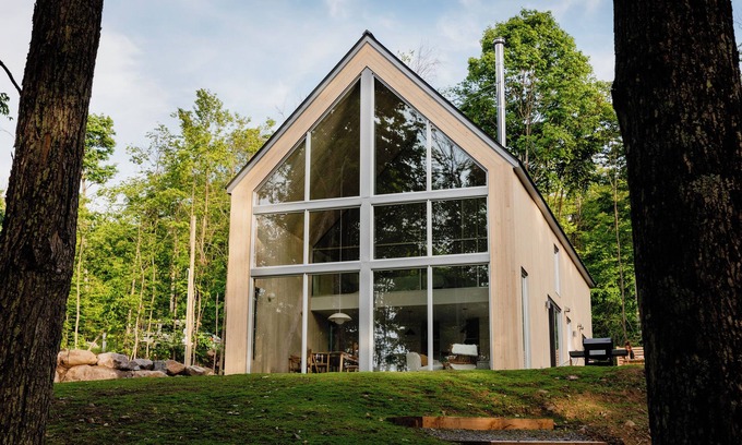 Lac Superieur Village Ski Chalet | Mont-Tremblant North side | Scandinavian Chalet with Spa