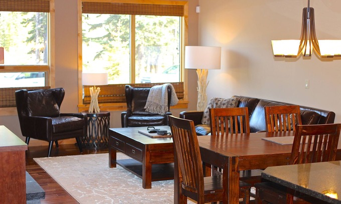 Canmore Condo | Mountain + Creek View. 5 Min Walk To Main Street