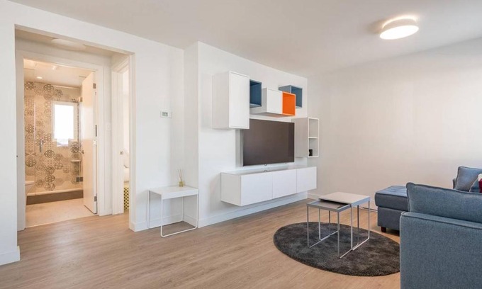 North End House | North End Completely Renovated Home with Parking