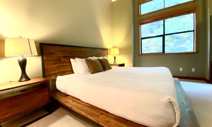 Whistler Village House | Northern Lights #34 - New VRBO Listing, Ski In Ski Out, Hot Tub (STRINGENT CLEANING PRACTICES)