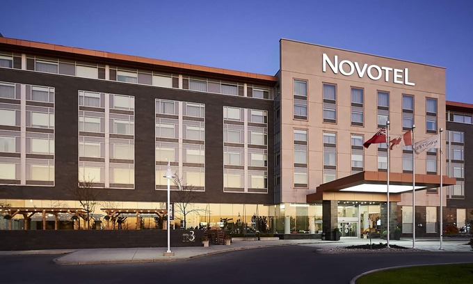 Vaughan Hotel | Novotel Toronto Vaughan Centre