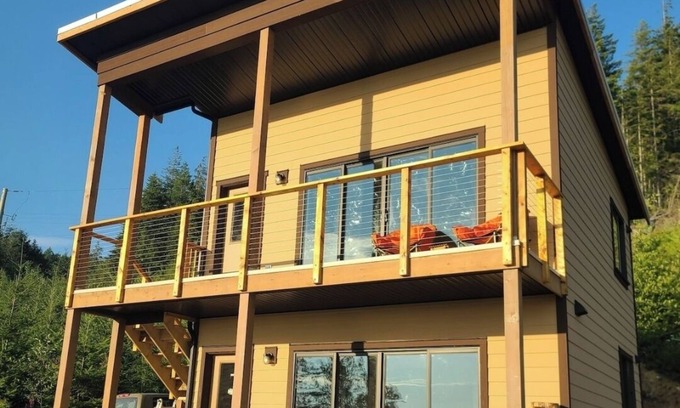 Juan de Fuca Electoral Area Cabin | Pacific Ocean View Cabin on 422 Acres Eco Reserve near Shirley and Jordan River