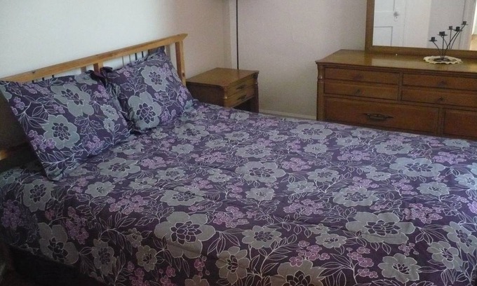 Cote-Des-Neiges—Notre-Dame-De-Grace Resort | Private room ∙ 2 guests