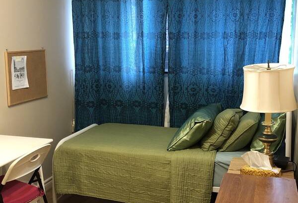 Flemingdon Park Resort | Private room ∙ 1 guest