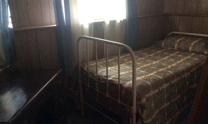 Inverness Resort | Private room ∙ 1 guest
