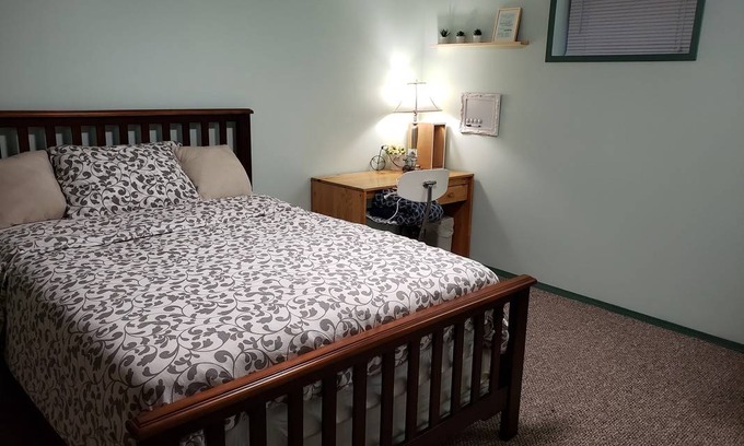 Northwest Edmonton Resort | Private room ∙ 1 guest