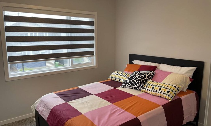 Calgary Resort | Private room ∙ 1 guest