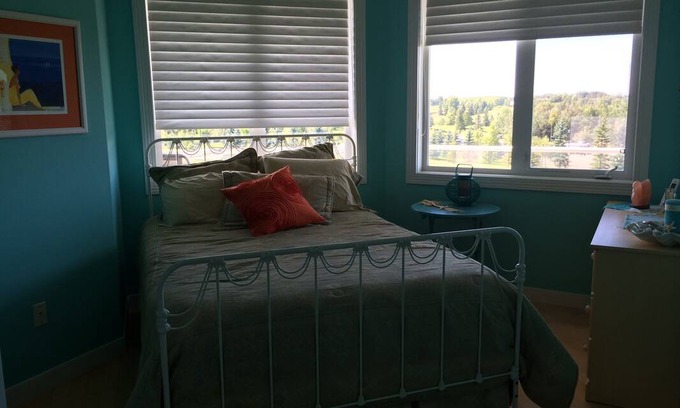 Saskatoon Resort | Private room ∙ 2 guests