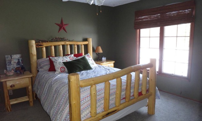 Whitecourt Resort | Private room ∙ 2 guests