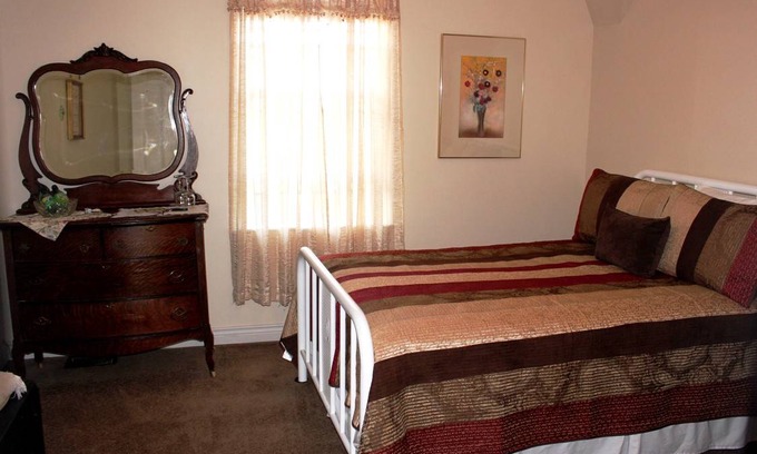 Gagetown Resort | Private room ∙ 3 guests