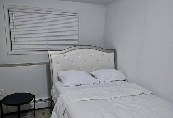 Halifax Resort | Private room ∙ 3 guests