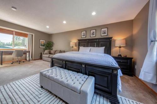 East Kootenay House | Radium 5br Home Ping Pong, Foosball, & Gazebo