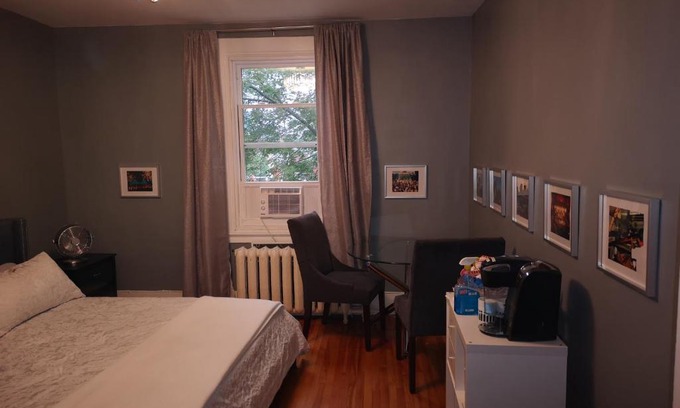 Quartier des Spectacles House | Room with King Bed in Shared 3 Bedroom Downtown