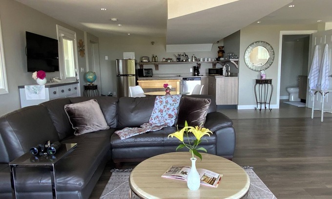 Otter Point House | Sea of Serenity Suite - Wide-Open Magical Autumn/Winter Ocean Views are upon us