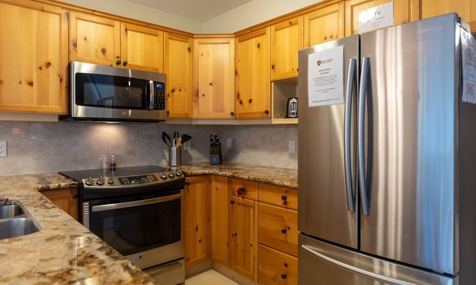 East Kootenay Condo | Ski In & 10 Minute Walk to the Elk Chair Lift