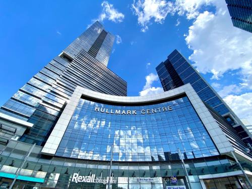 Willowdale Apartment | Sleek 1BR & Sttudy Condo - CN Tower, Skyline view - North York